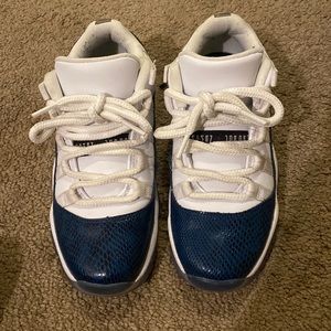 Jordan 11 concord lows